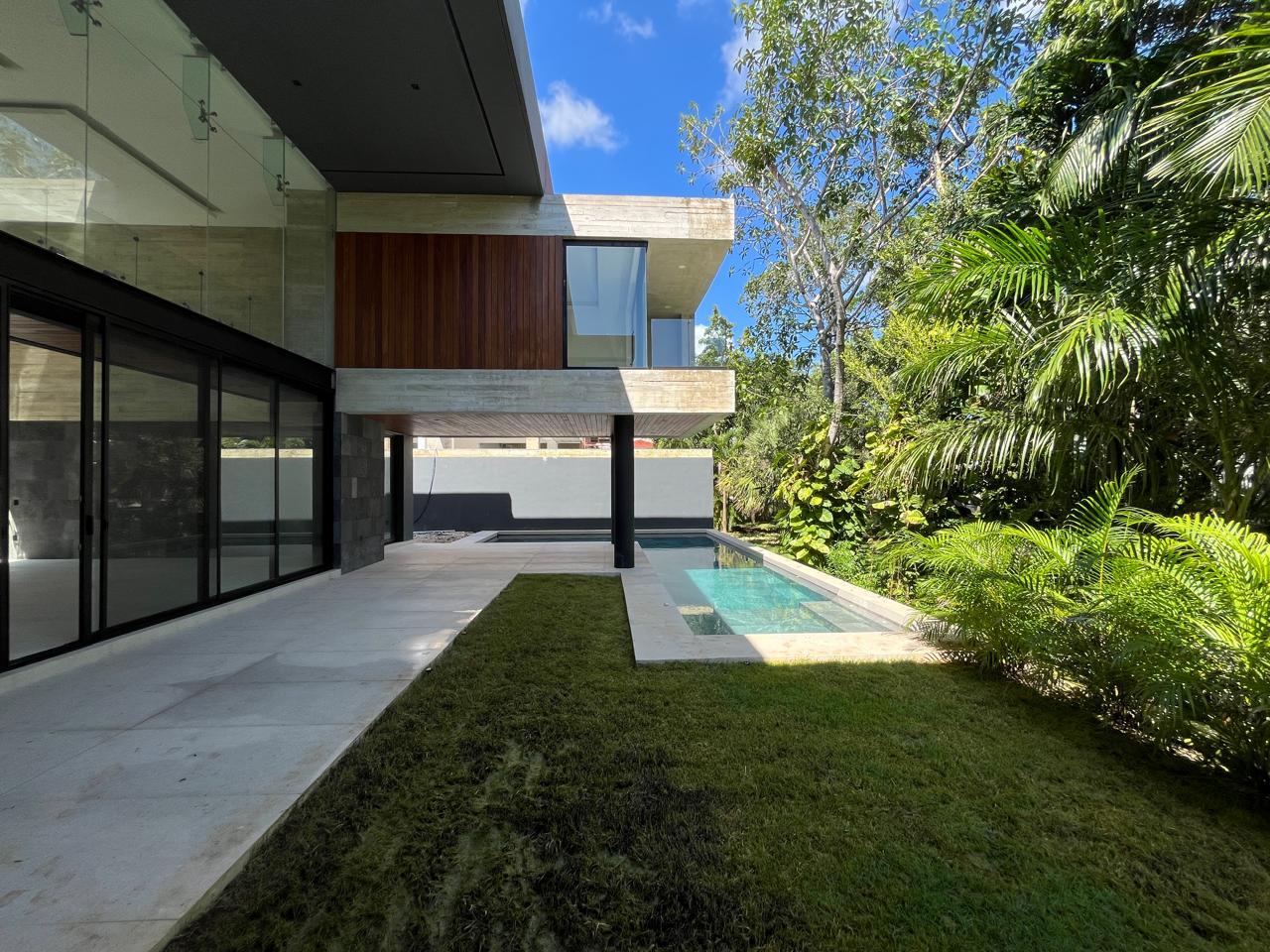 CASA EN VENTA EN CANCUN VILLA MAGNA