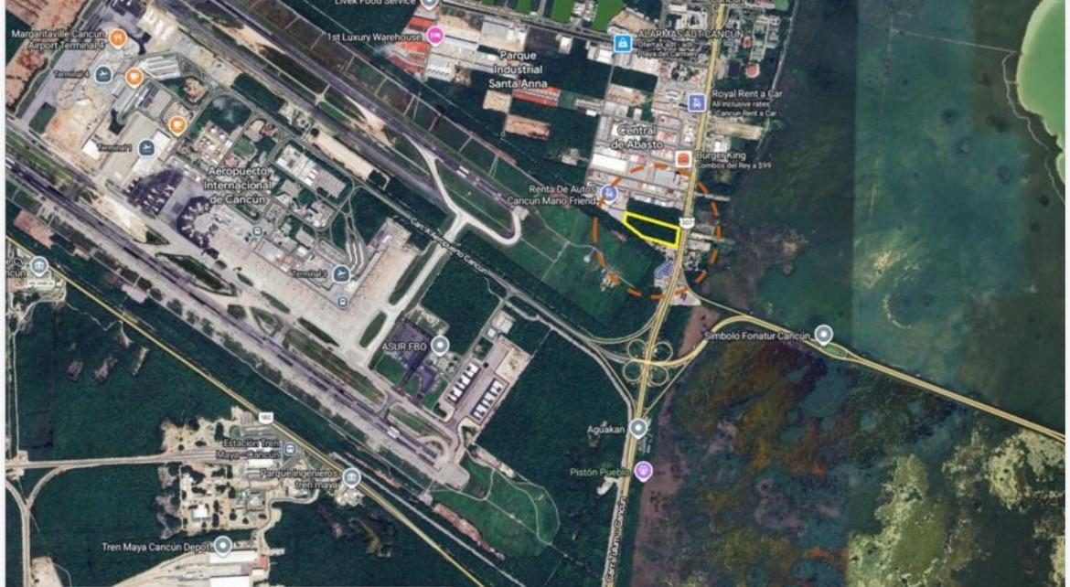 Terreno Carretera Aeropuerto — Cancún