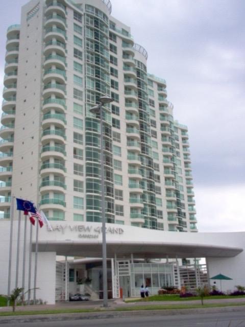 Bay View Grand • El Privilegio de Vivir Frente al Mar en la Zona Más Exclusiva de Cancún — foto 2 de 6 · Zona Hotelera
